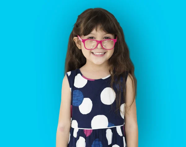 Menina em óculos sorrindo — Fotografia de Stock
