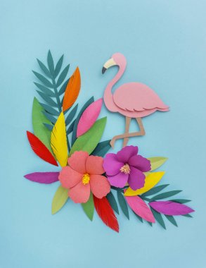 çiçekler ve origami pembe flamingo