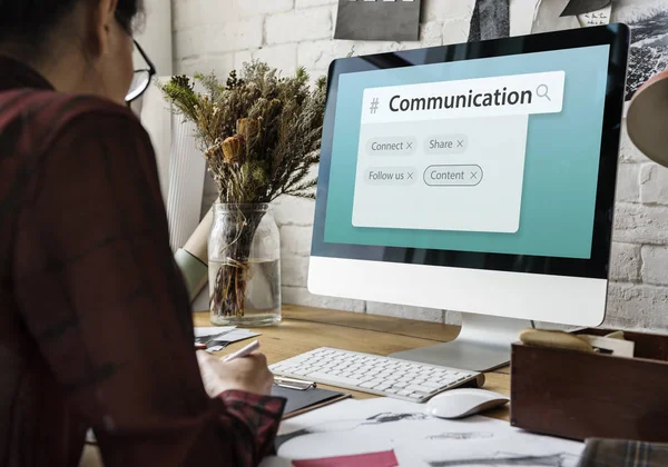 Designer working in workshop — Stock Photo, Image