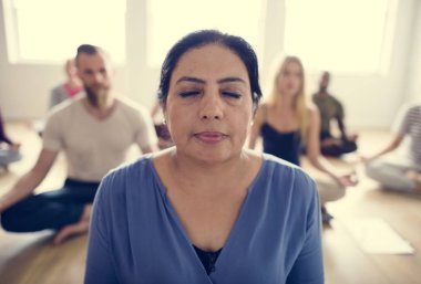 İnsanlar Yoga sınıfı 