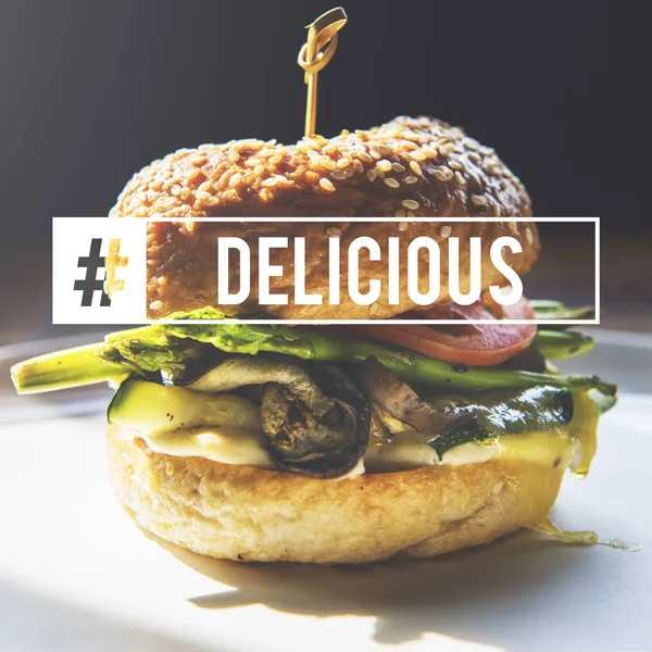 Chutné domácí Hamburger se zeleninou — Stock fotografie