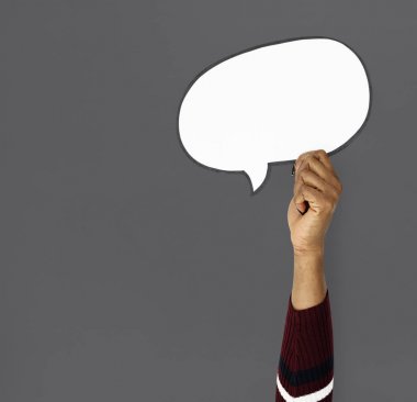 konuşma balonu tutan el