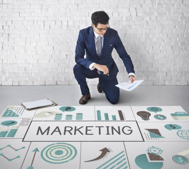 genç işadamı beyin fırtınası 