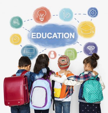 okul çocukları sarılma 