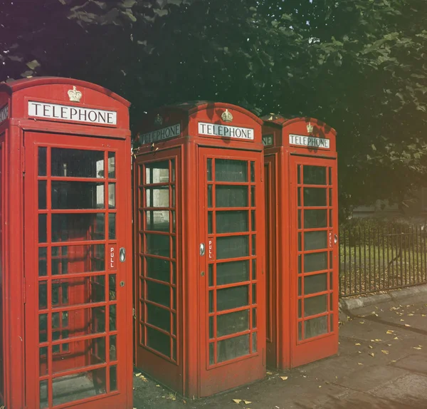 İngiliz tarzı telefon kutuları — Stok fotoğraf