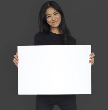 kadın holding tasarlamak