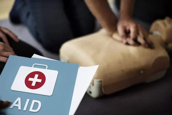 People on CPR First Aid Training — Stock Photo, Image