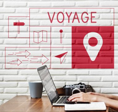 İş yerinde çalışan kadın.