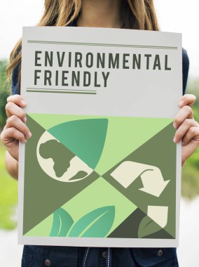 kadın holding tasarlamak 