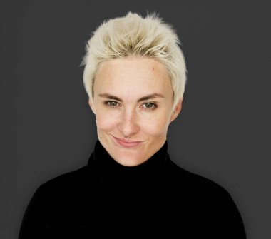 stüdyoda kadın portresi