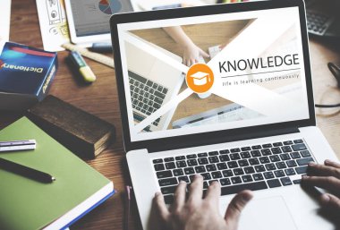 Erkek el laptop çalışma