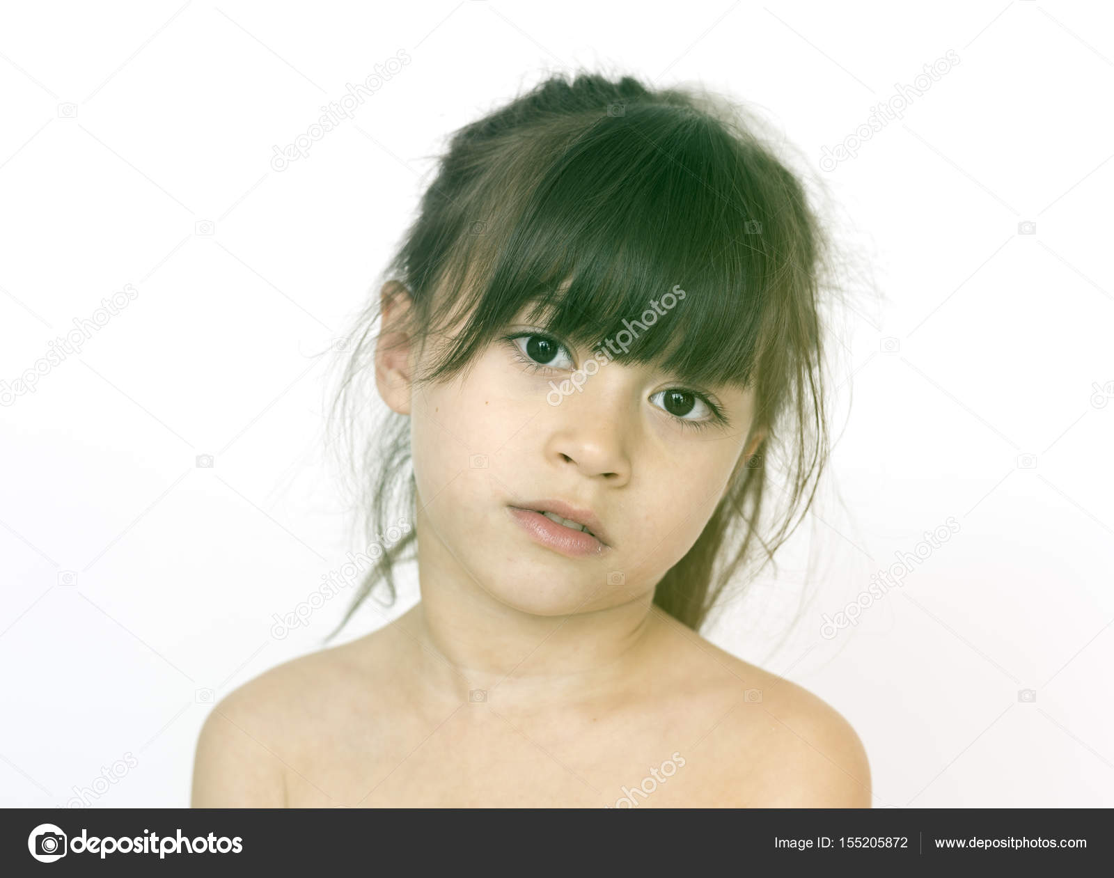 年轻漂亮赤膊女子的肖像画 库存图片. 图片 包括有 脸色, 中间, 诱人, 女孩, 钉子, 理想, 纯度 - 232784409