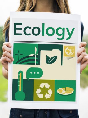 kadın holding tasarlamak 