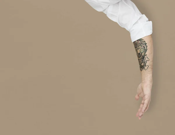 Mão com tatuagem Gesturing — Fotografia de Stock