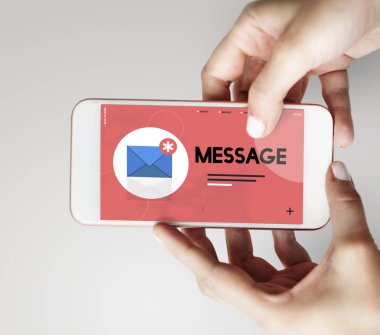 Cep telefonu holding insan eller 