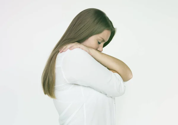 Mujer caucásica en el estudio — Foto de Stock