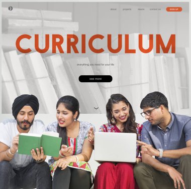 birlikte çalışan genç Hintli öğrenciler