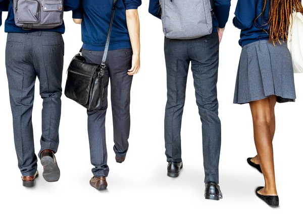 Estudiantes caminando juntos — Foto de Stock