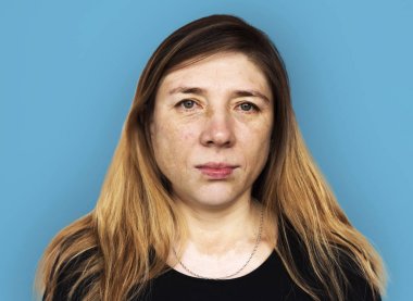 thoughful Olgun kadın