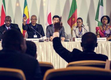 Çok etnik gruptan oluşan insanlara iş Konferansı 