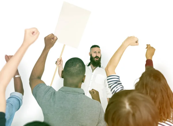 Diversidad de personas protestando — Foto de Stock