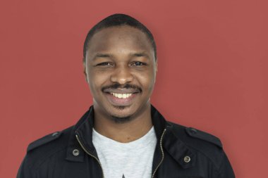 Afrikalı erkek gülümseyen