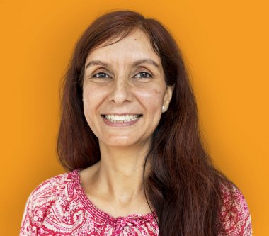 güler Kızılderili kadın yüz