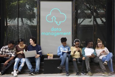 Genç öğrenciler afişini siting 