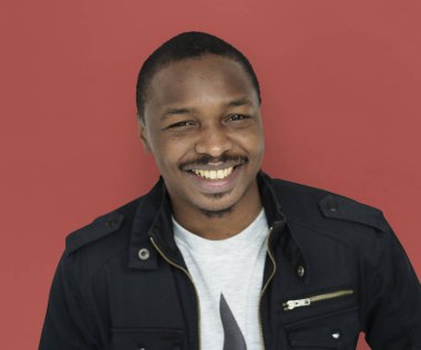 Afrikalı erkek gülümseyen