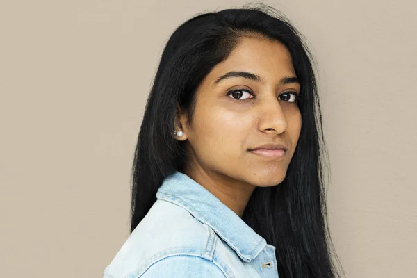 Beautiful indian young woman — Stock Photo, Image