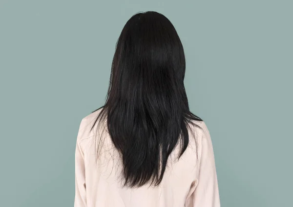 Kobieta z ciemnymi włosami — Zdjęcie stockowe