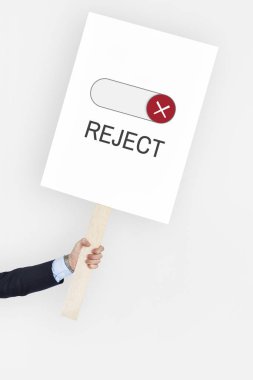 İnsan elini tutarak protesto afiş