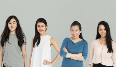 stüdyoda genç kadın