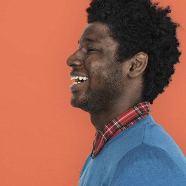 Afrikalı erkek gülümseyen 