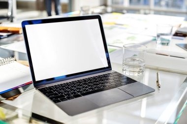 Masada dizüstü dizüstü