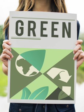 kadın holding tasarlamak 