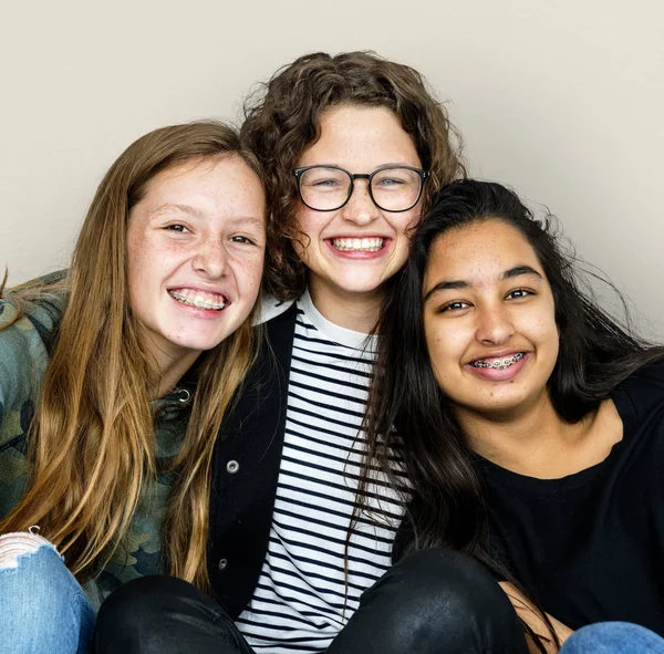Young  smiling Women Together — Stock Photo, Image