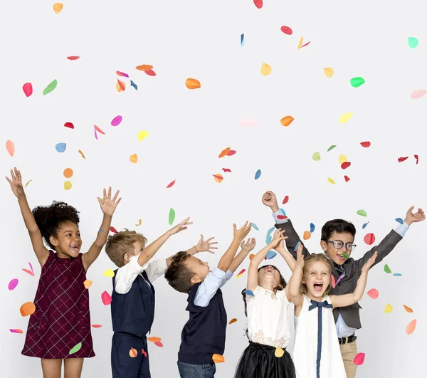 Kids Party med konfetti — Stockfoto