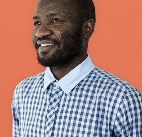 Afro-Amerikan erkek gülümseyen — Stok fotoğraf