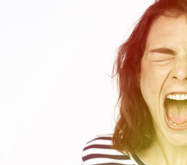 genç kadın çığlığı