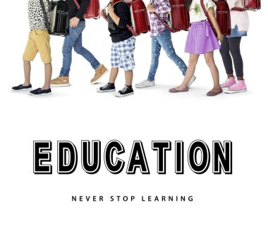 sırt çantaları ile yürüme çocuklar