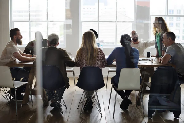 Personas multiétnicas en el seminario de reunión —  Fotos de Stock