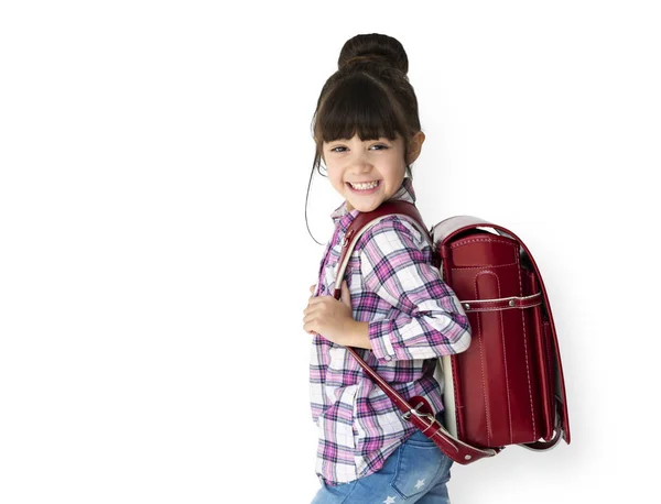 Мила маленька дівчинка з рюкзаком — стокове фото