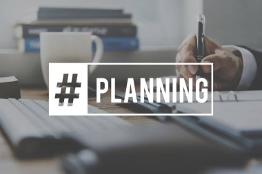 işadamı el kalemle yazma