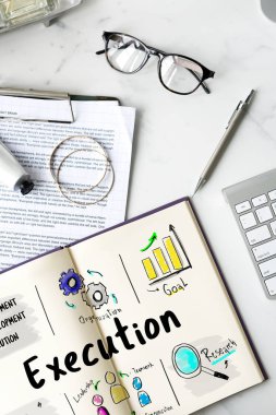 çalışma tablosu üzerinde ofis, banka donatımı