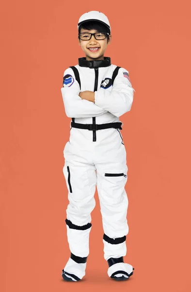 Menino em traje de astronauta — Fotografia de Stock