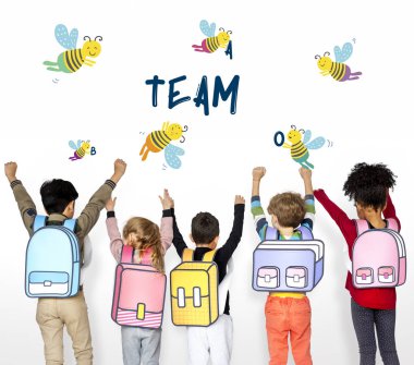 el ele tutuşarak okul çocukları