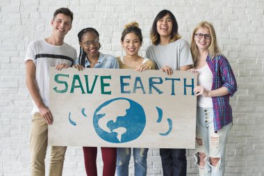 Banner tutan arkadaşlar 