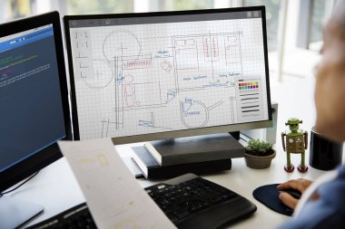 İşyeri masada beyin fırtınası işadamı