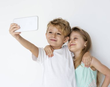 Selfie smartphone çekici çocuklar